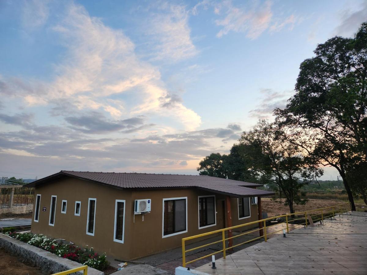 Hillrock Resort & Villas, Neral-Karjat Exterior foto